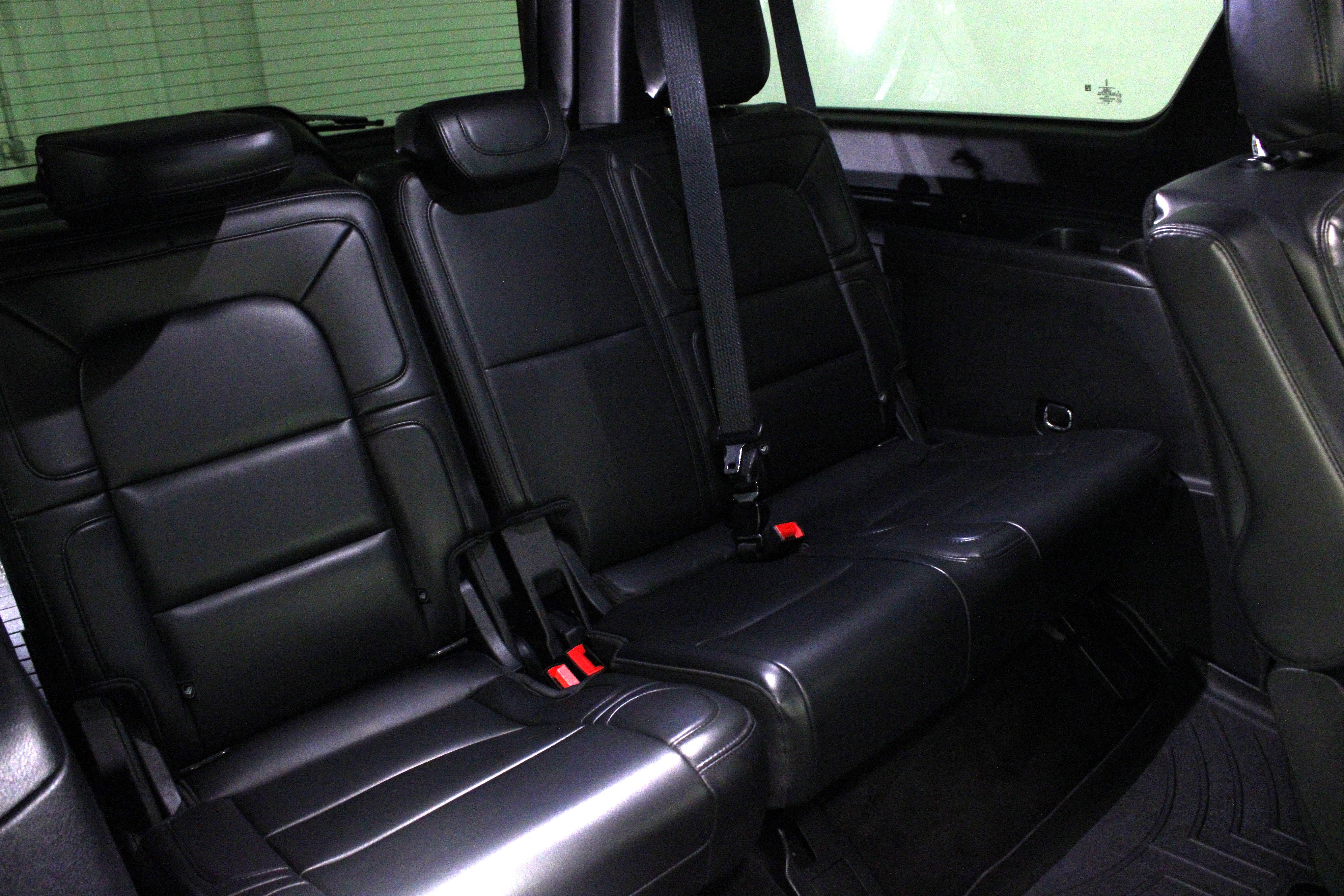 Used 2023 Lincoln Navigator L Reserve image 18