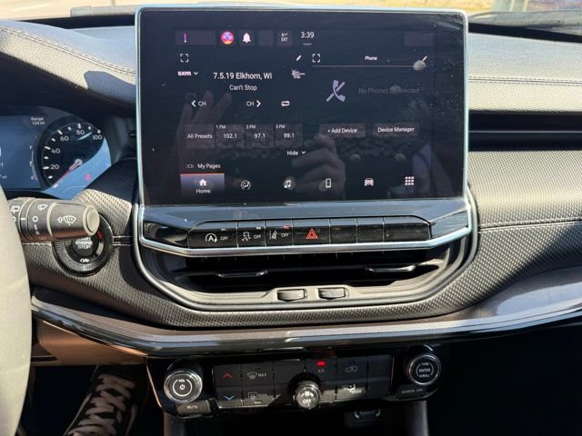 Used 2024 Jeep Compass Latitude w/ Altitude Special Edition image 20