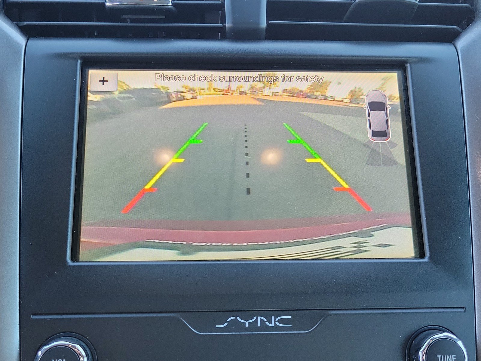 Used 2019 Ford Fusion SEL FWD image 25