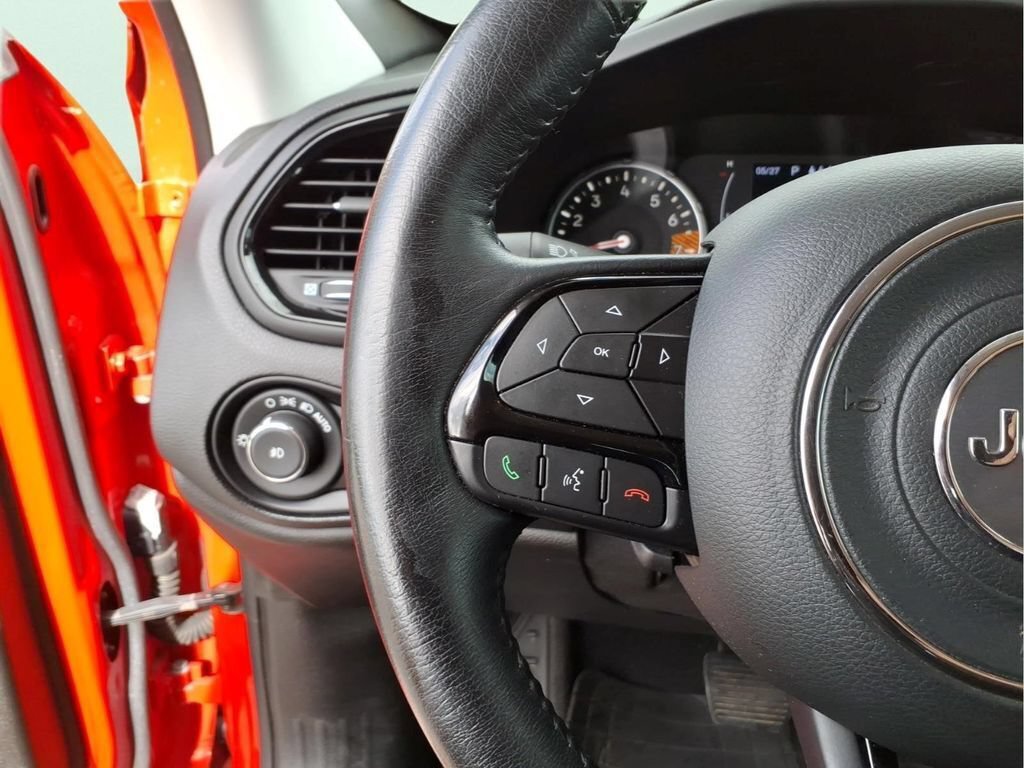 Certified 2019 Jeep Renegade Altitude w/ Quick Order Package 2XM AWD/4WD image 23