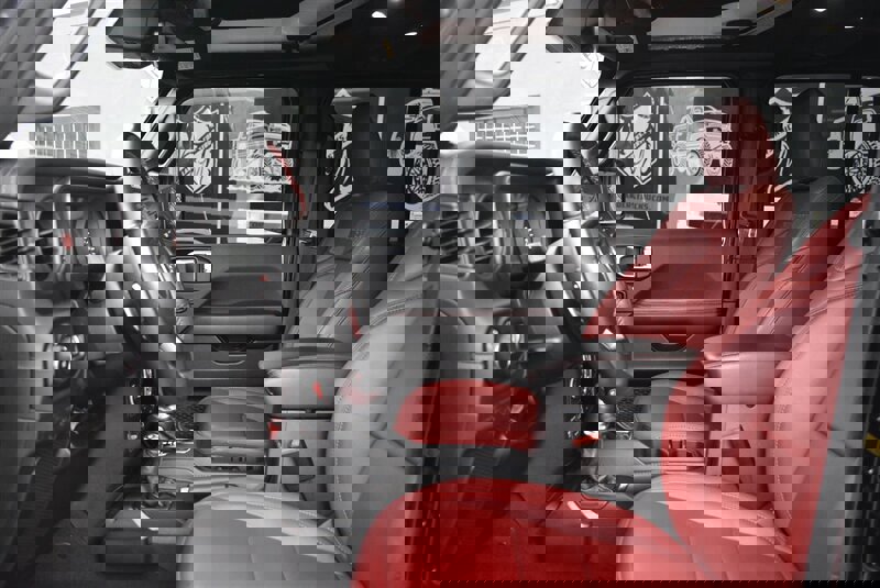 Used 2024 Jeep Wrangler Unlimited Rubicon 392 image 17