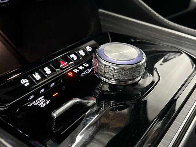 Used 2023 Jeep Wagoneer Series II w/ Premium Group I AWD/4WD image 16