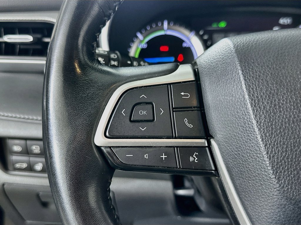 Used 2022 Toyota Highlander Platinum FWD image 26