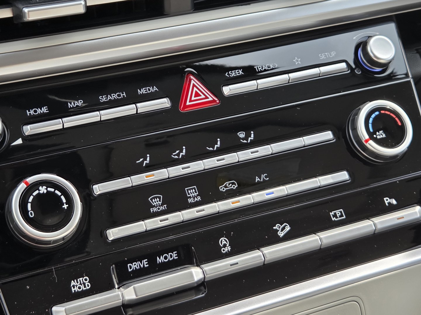 New 2027 Hyundai Santa Fe SE FWD image 32