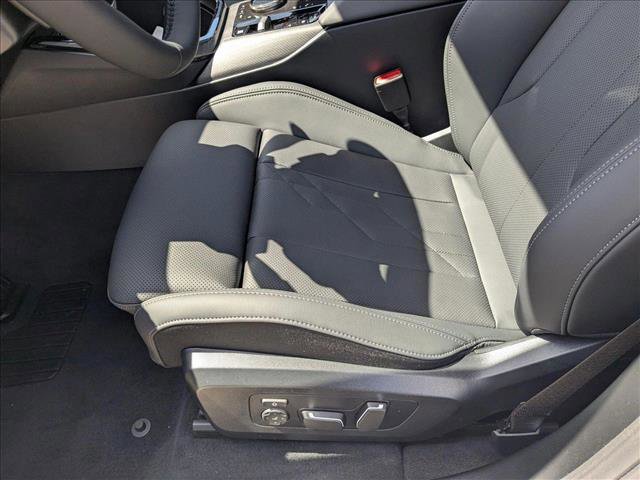 Used 2025 BMW X3 xDrive30i w/ Convenience Package image 4