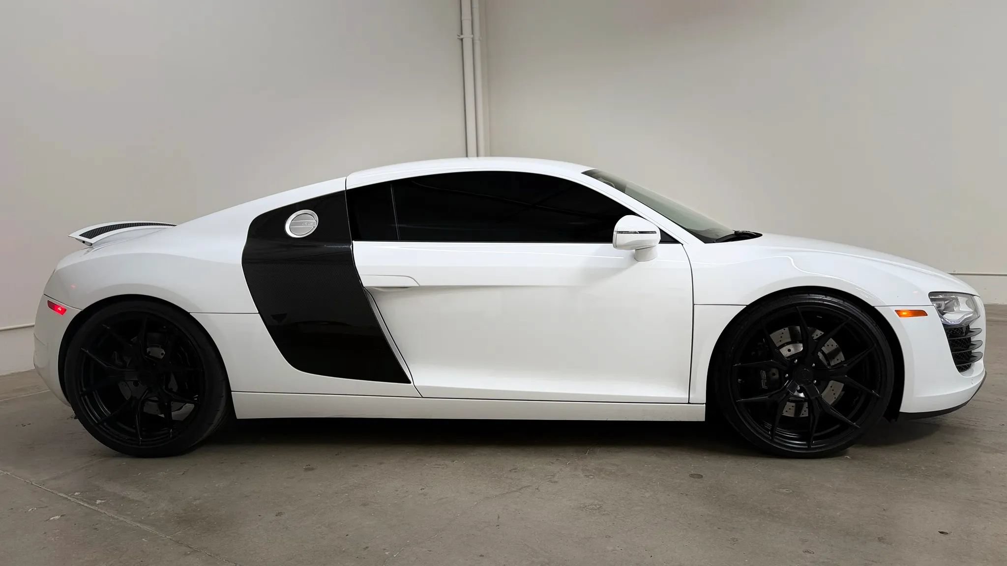 Used 2012 Audi R8 V8 AWD/4WD image 5