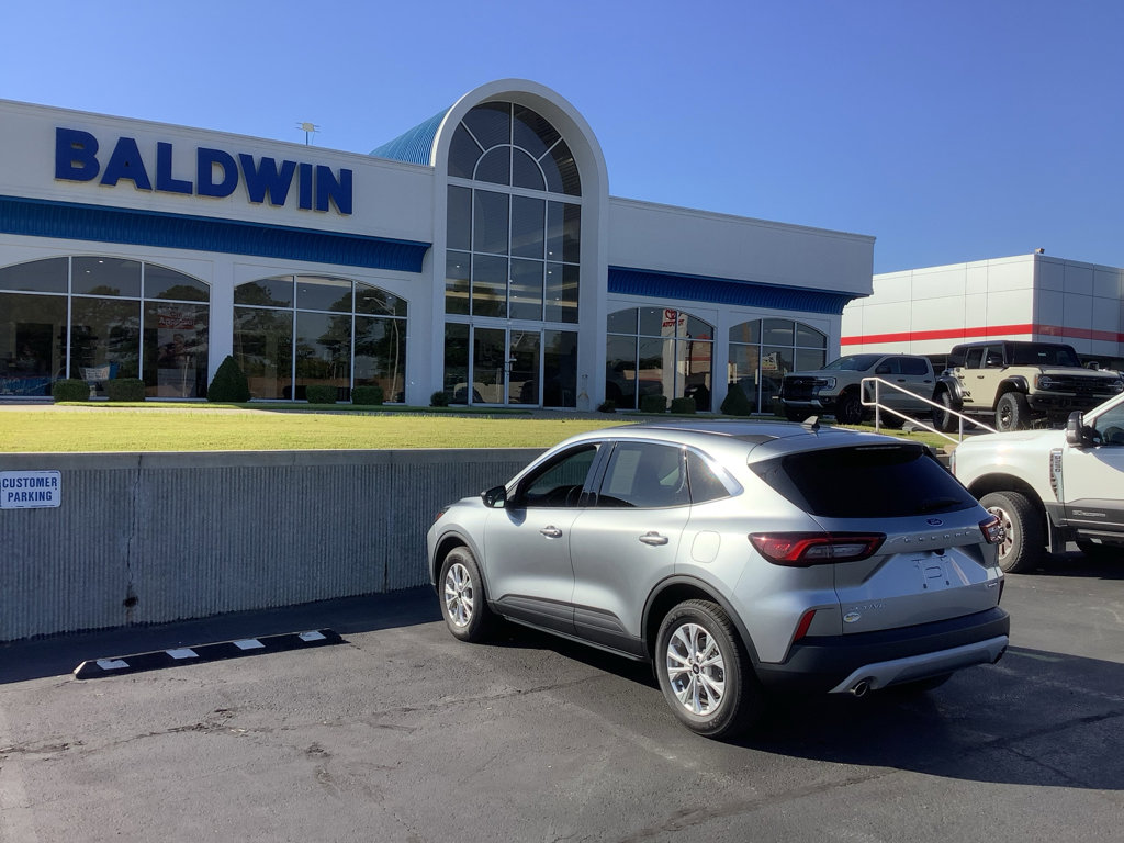 Used 2023 Ford Escape Active image 5