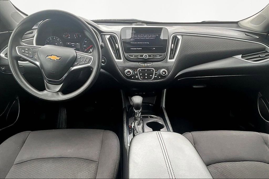 Used 2025 Chevrolet Malibu LT image 16