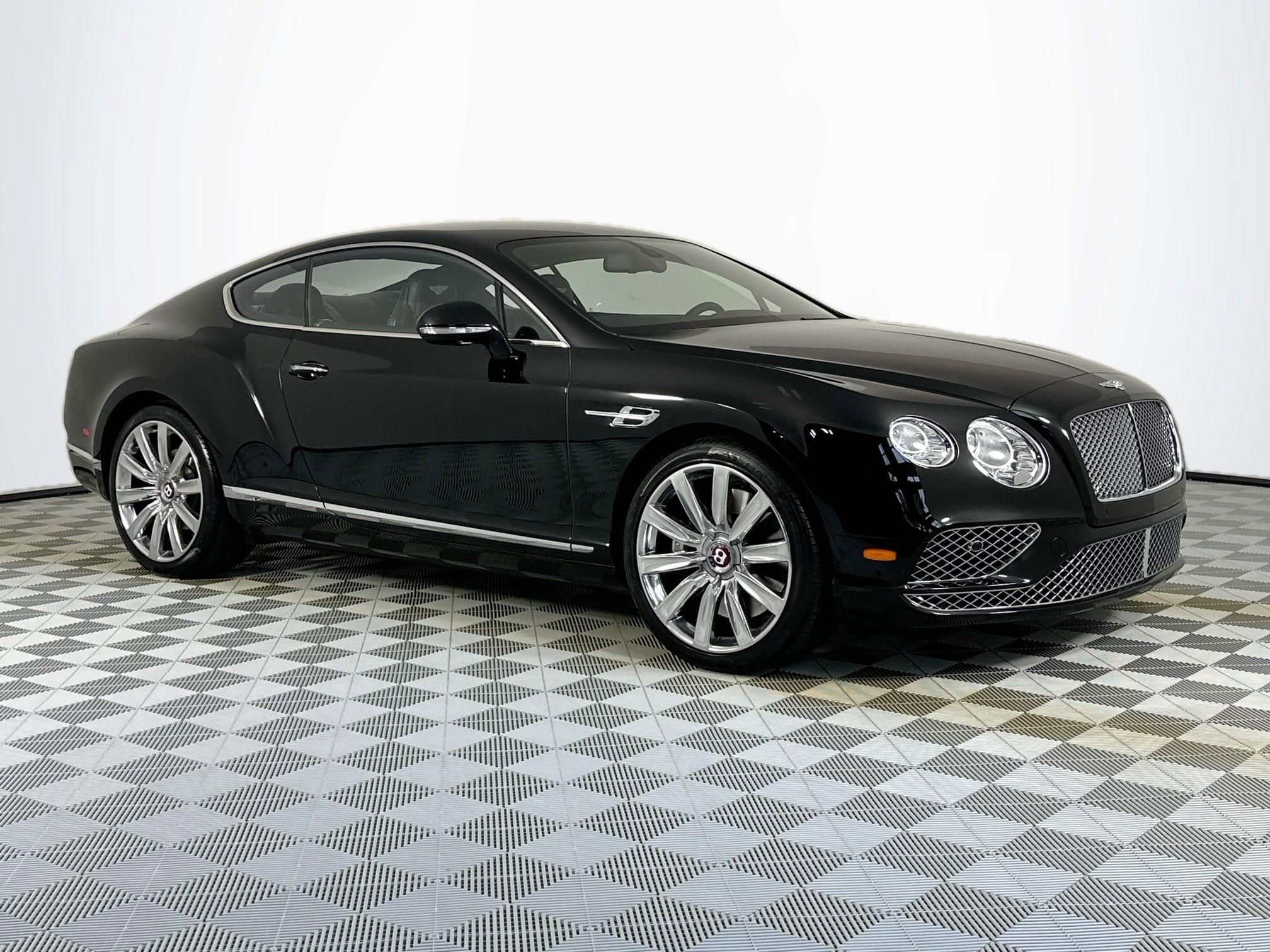 Used 2017 Bentley Continental GT image 1