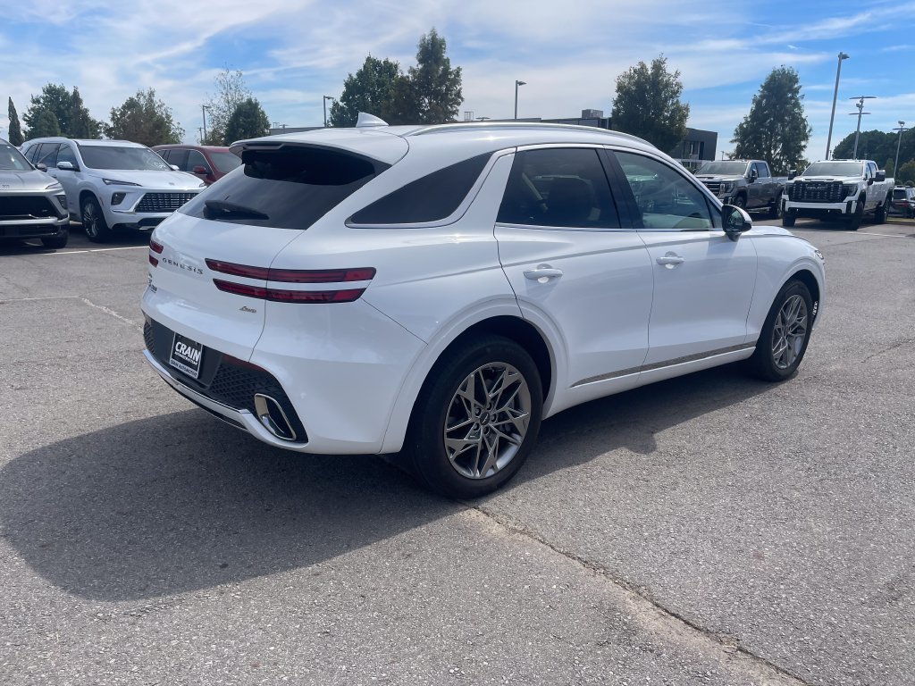 Used 2025 Genesis GV70 2.5T AWD/4WD image 5
