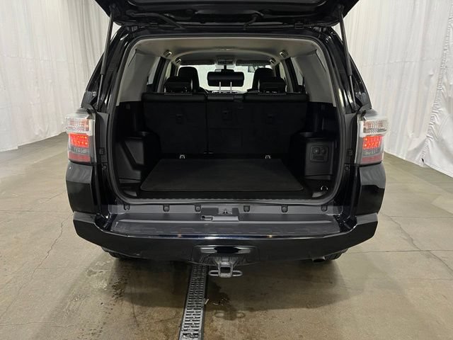Used 2017 Toyota 4Runner SR5 Premium AWD/4WD image 12