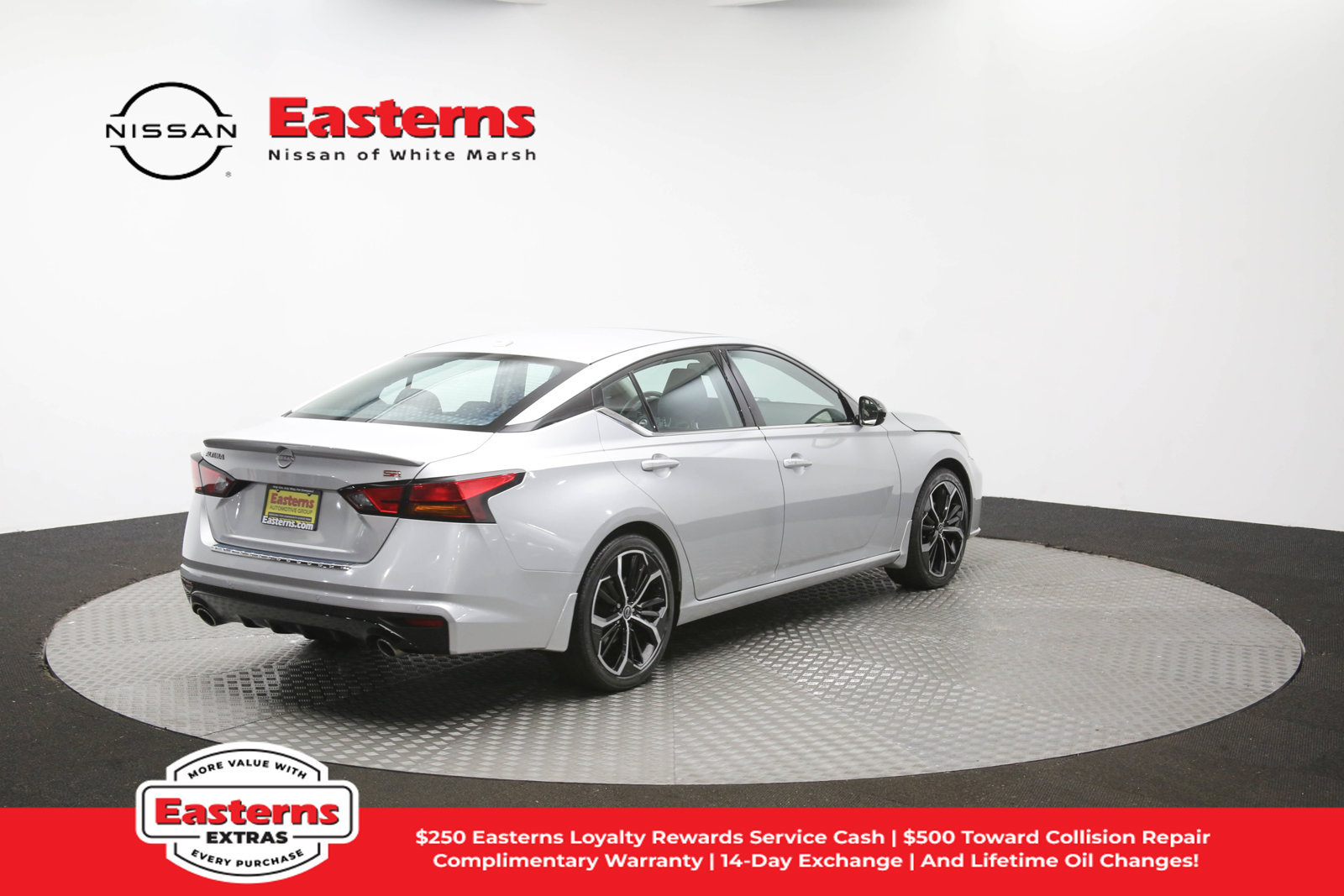 Used 2023 Nissan Altima 2.5 SR w/ SR Premium Package FWD image 39