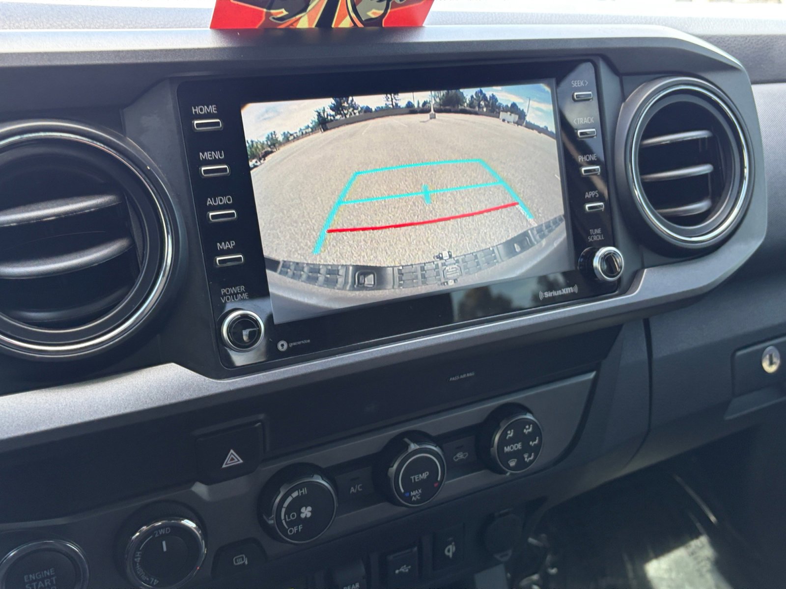 Used 2020 Toyota Tacoma TRD Off-Road w/ Technology Package AWD/4WD image 23
