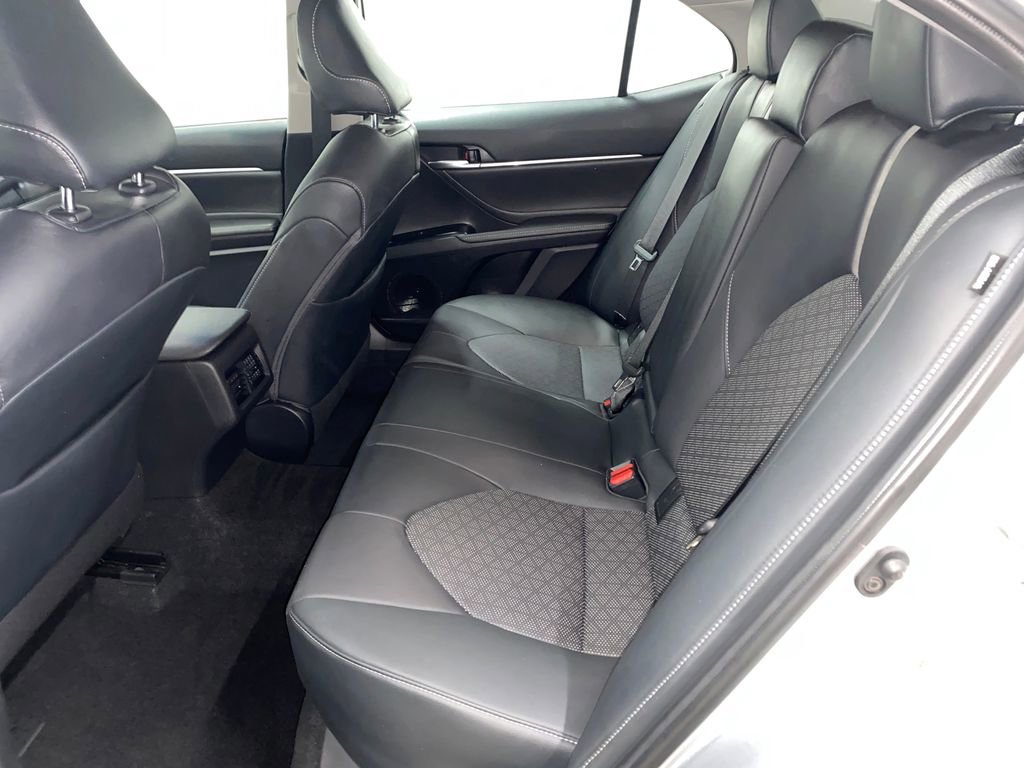 Used 2018 Toyota Camry XSE w/ Driver Assist Package FWD image 12