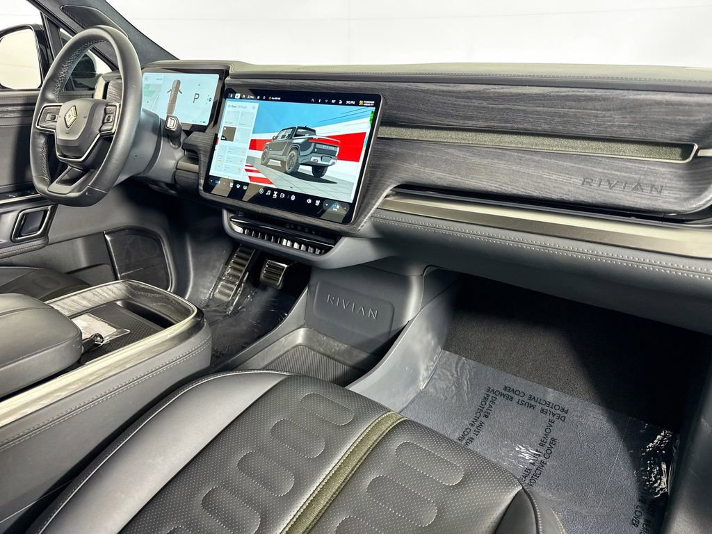 Used 2022 Rivian R1T Adventure image 33