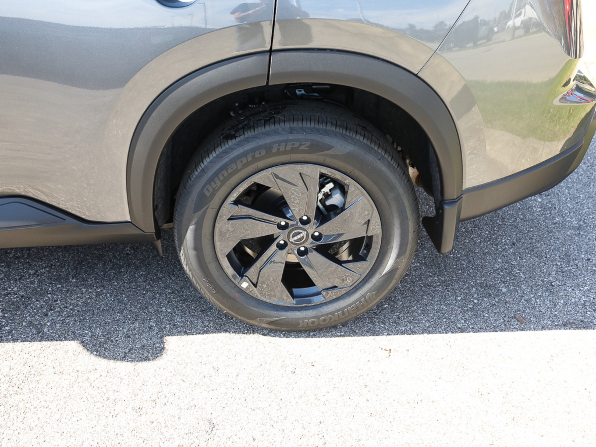 New 2027 Nissan Rogue SV AWD/4WD image 4