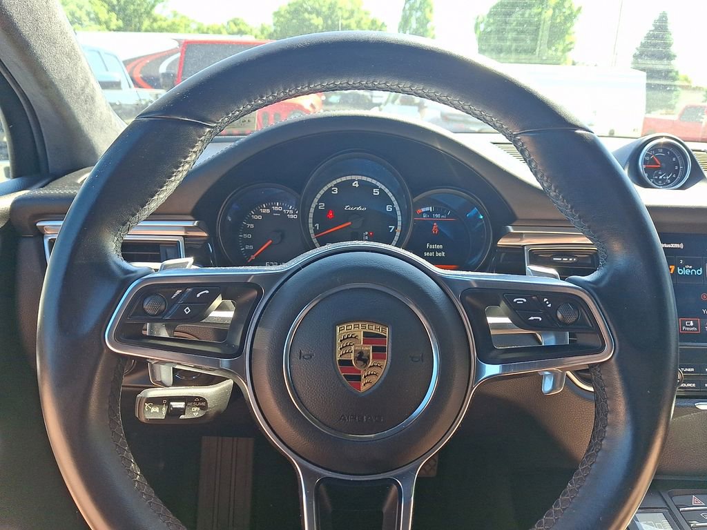 Used 2018 Porsche Macan Turbo AWD/4WD image 20