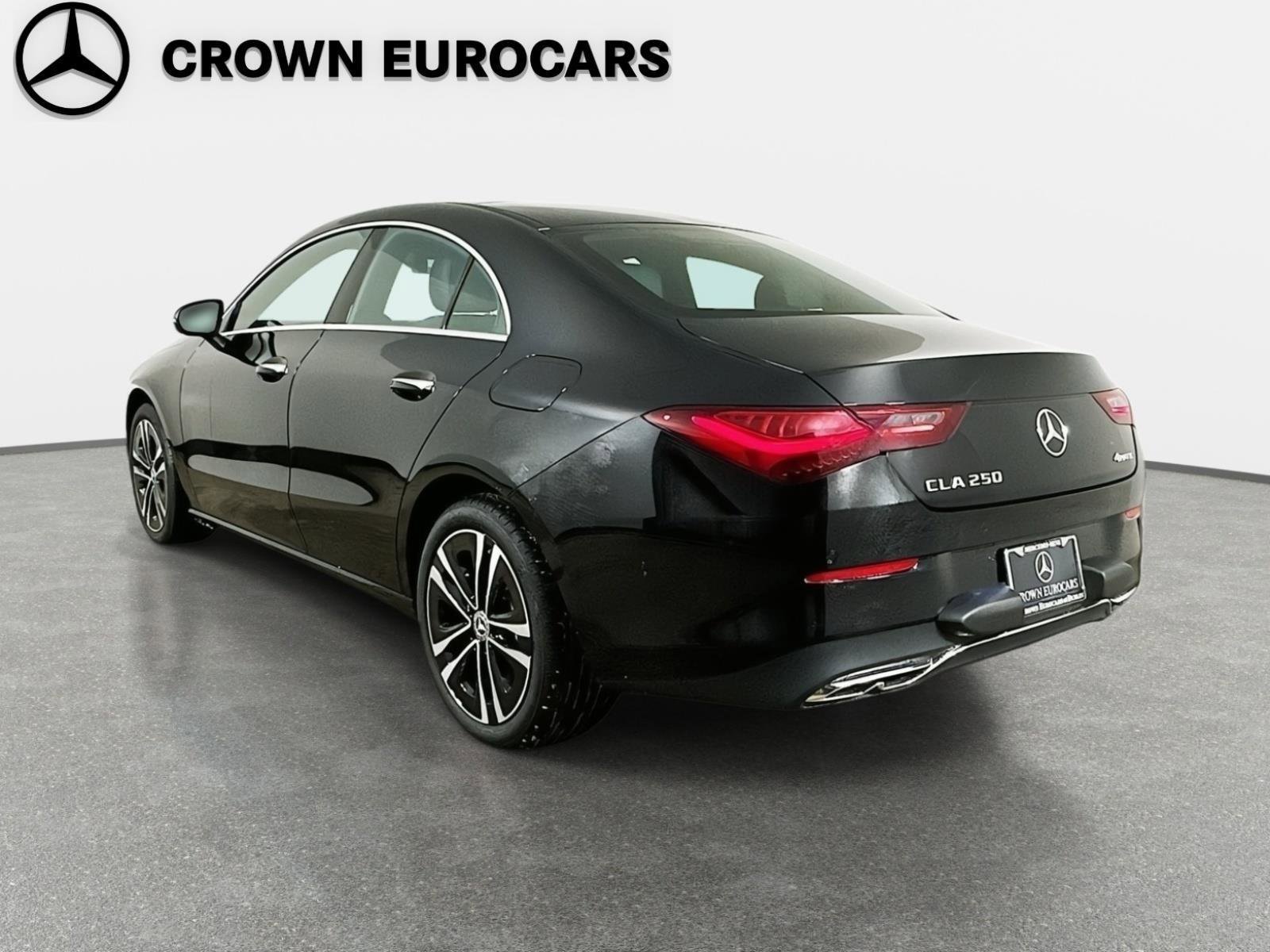 Used 2025 Mercedes-Benz CLA 250 4MATIC image 5