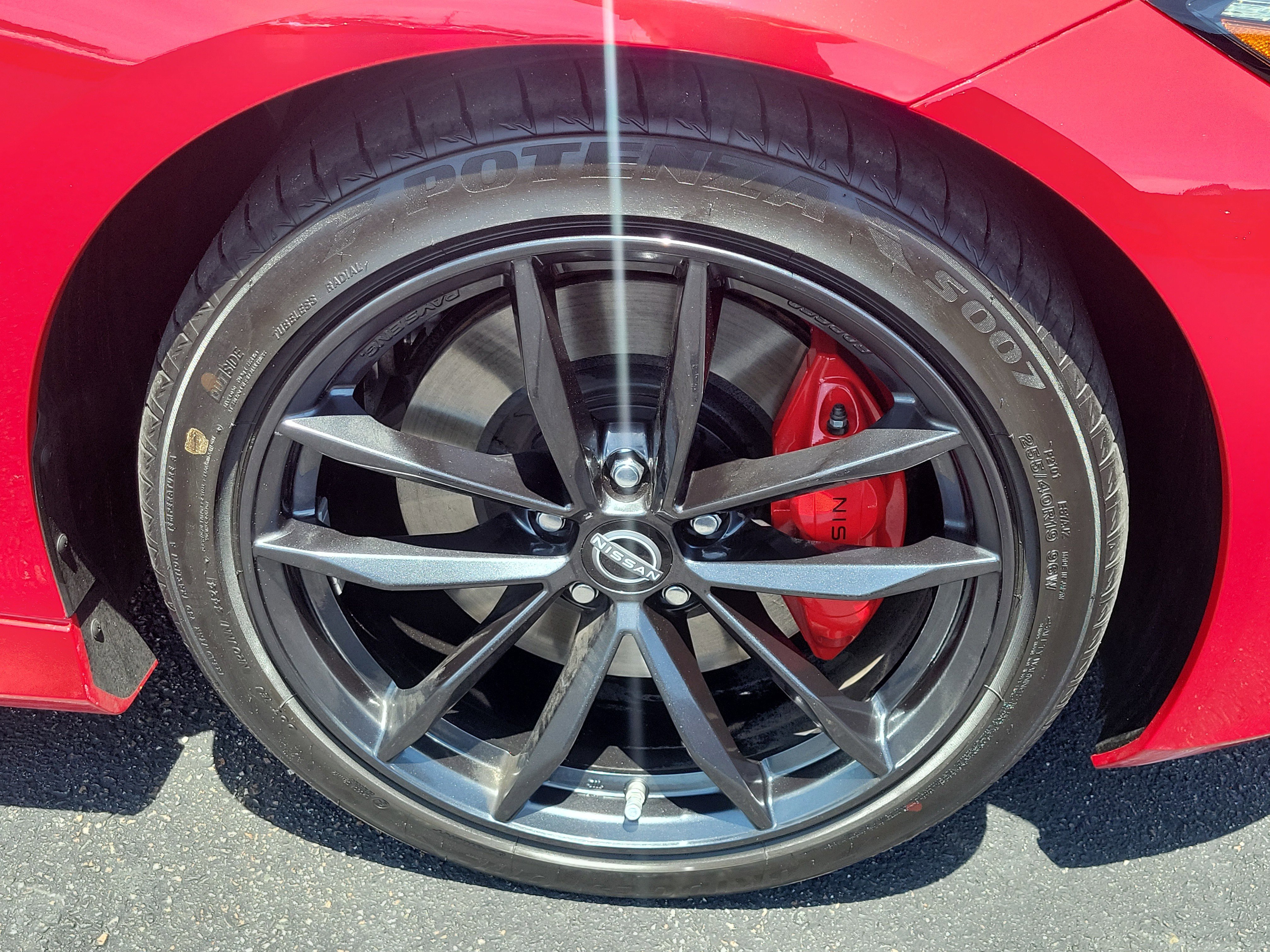Used 2025 Nissan Z Performance w/ Floor Mat Package RWD image 8