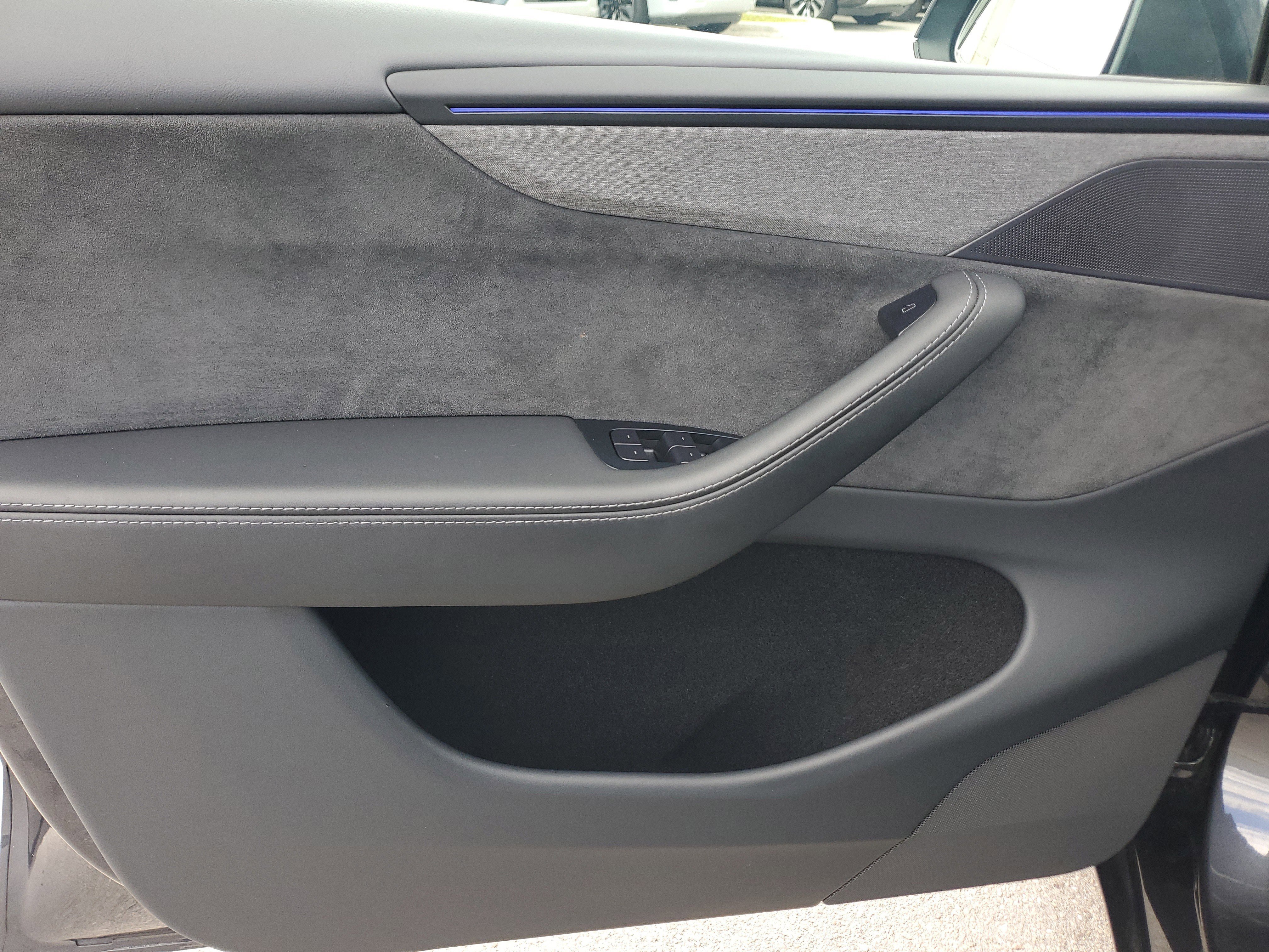 Used 2026 Tesla Model Y Long Range image 21