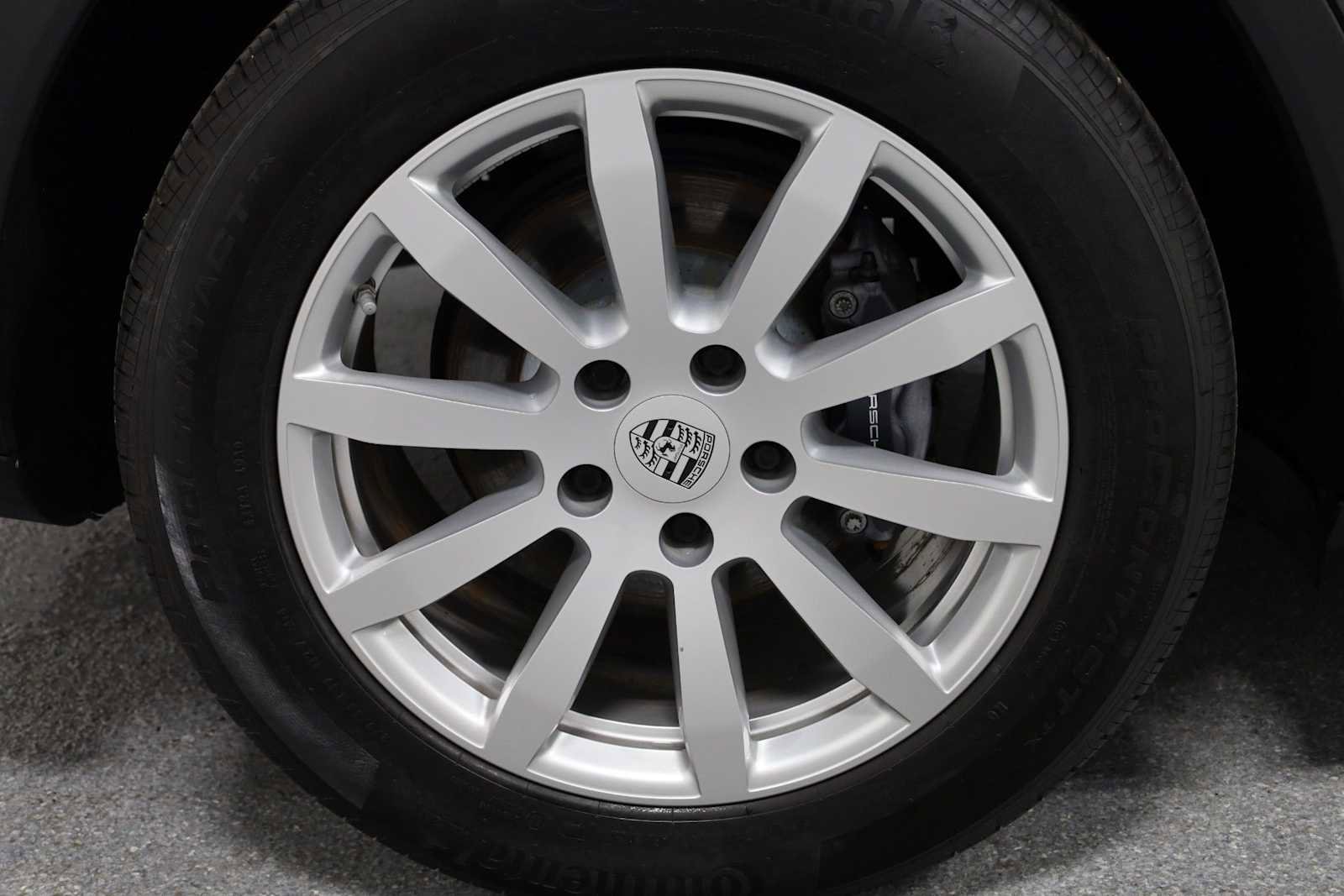 Used 2022 Porsche Cayenne image 37