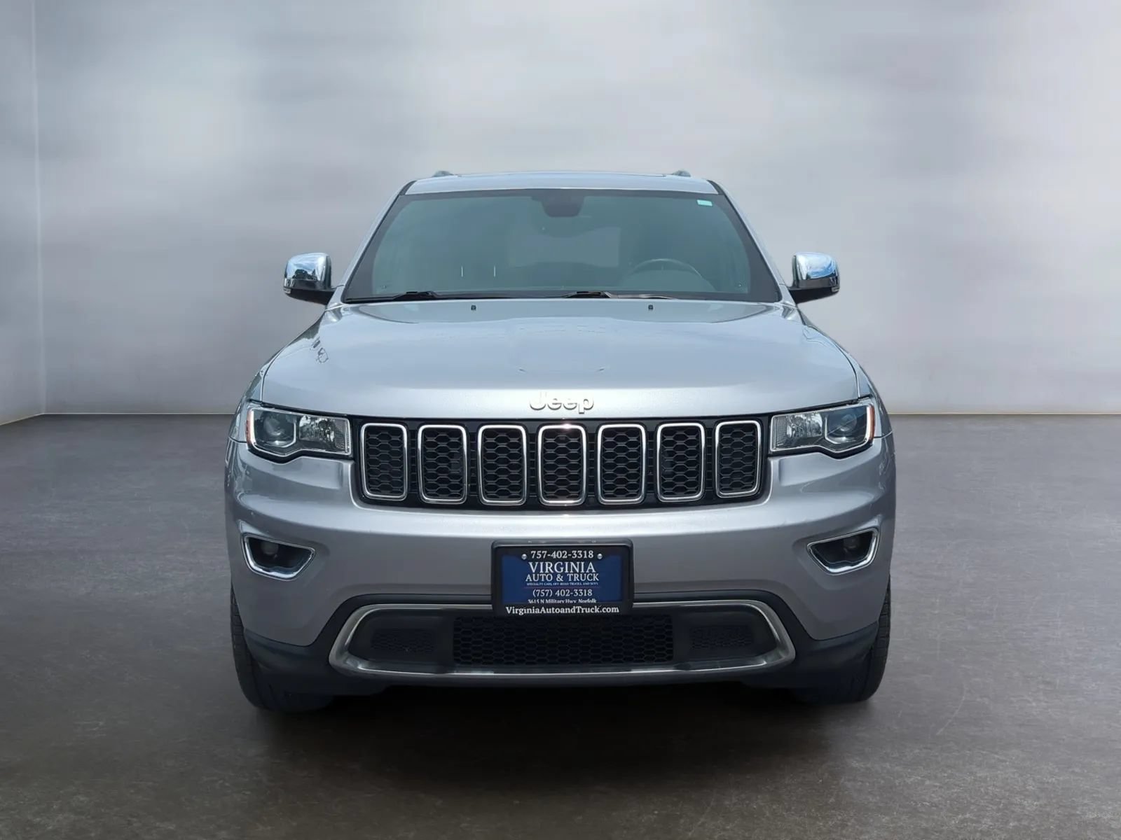 Used 2018 Jeep Grand Cherokee Limited AWD/4WD image 8
