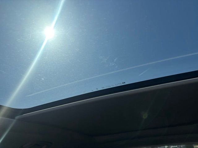 Used 2024 Buick Envision Avenir AWD/4WD image 14