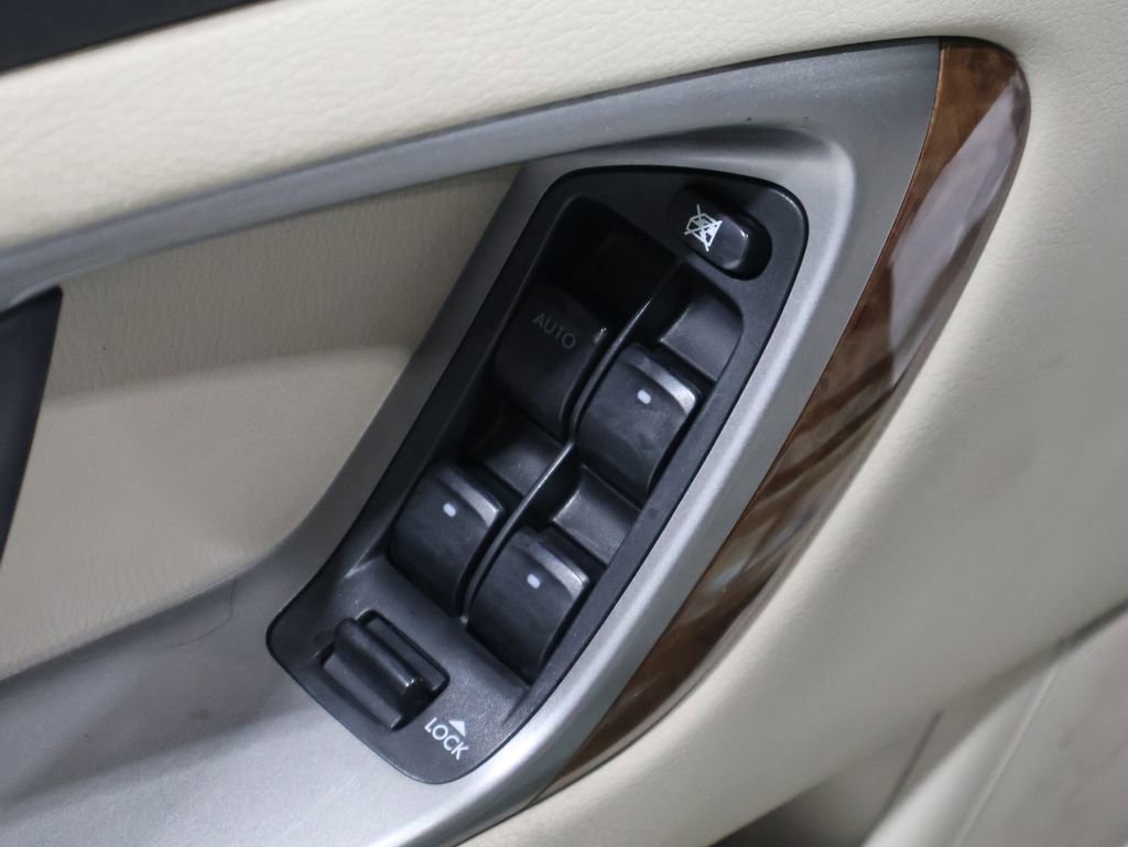 Used 2008 Subaru Legacy 3.0R Limited image 14