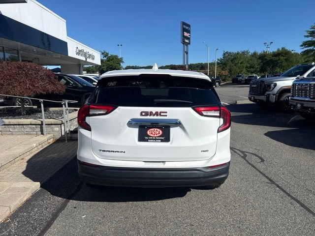 Used 2024 GMC Terrain SLE AWD/4WD image 5