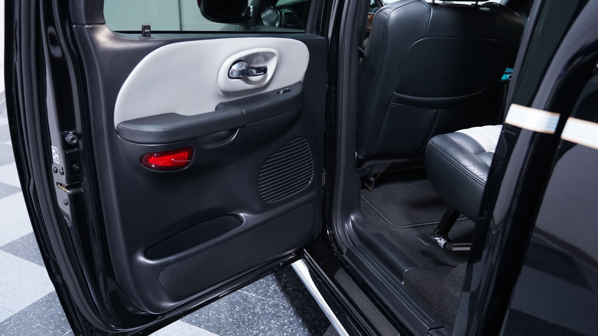 Used 2003 Ford F150 Harley-Davidson RWD image 34