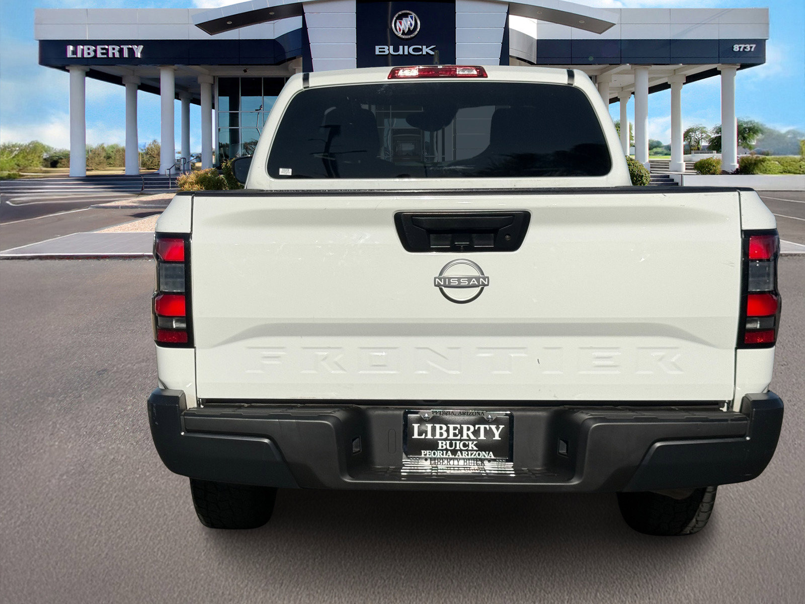 Used 2022 Nissan Frontier S image 5