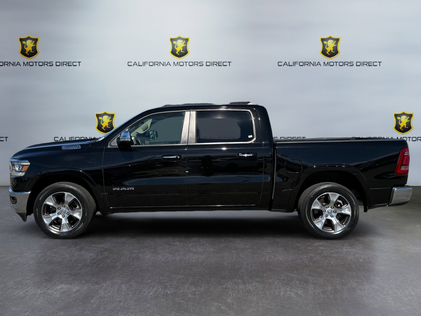 Used 2019 RAM 1500 Laramie RWD image 2