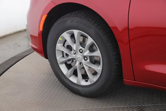 New 2026 Chrysler Pacifica Select image 13