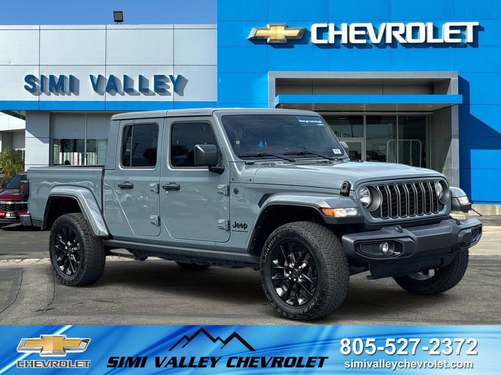Used 2025 Jeep Gladiator Sport AWD/4WD image 1