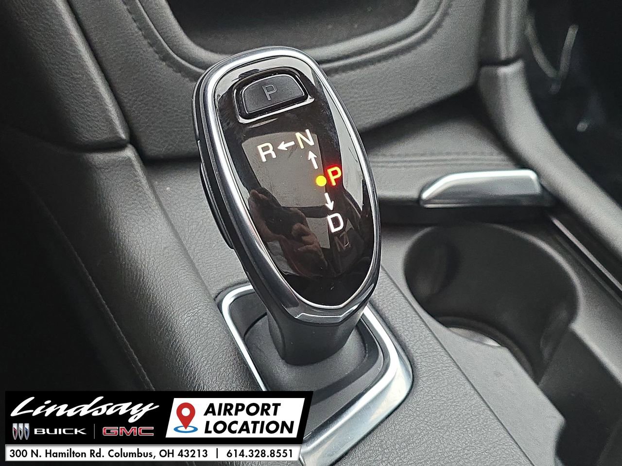 Used 2018 Cadillac XT5 Luxury w/ Driver Awareness Package image 16