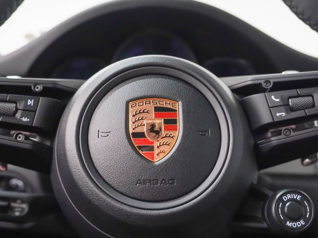 Certified 2026 Porsche Macan AWD/4WD image 26