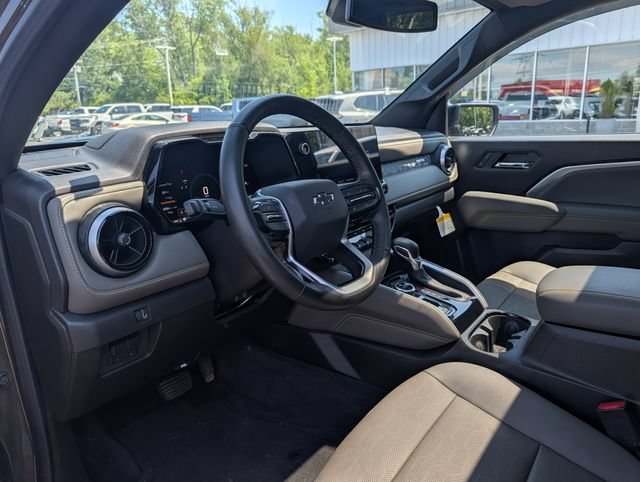 Used 2024 Chevrolet Colorado ZR2 w/ ZR2 Convenience Package III AWD/4WD image 16