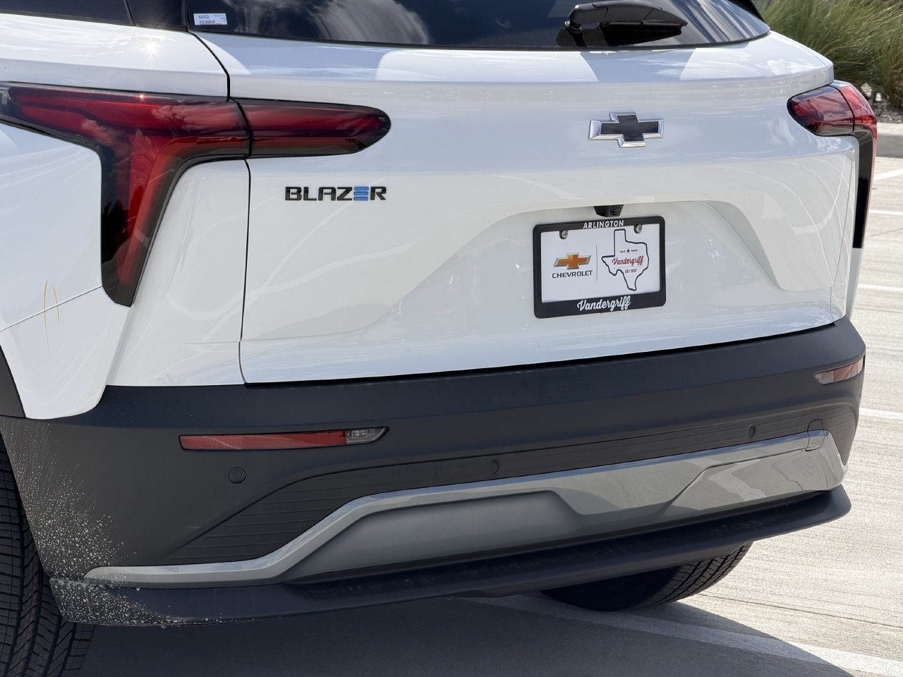 New 2027 Chevrolet Blazer EV LT w/ Midnight/Sport Edition FWD image 7