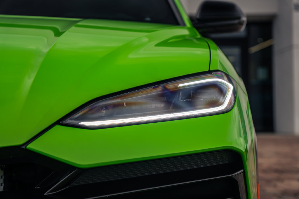 Used 2025 Lamborghini Urus SE AWD/4WD image 10