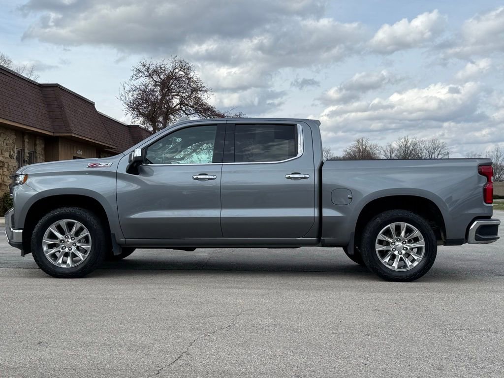 Used 2019 Chevrolet Silverado 1500 LTZ w/ LTZ Premium Package AWD/4WD image 2