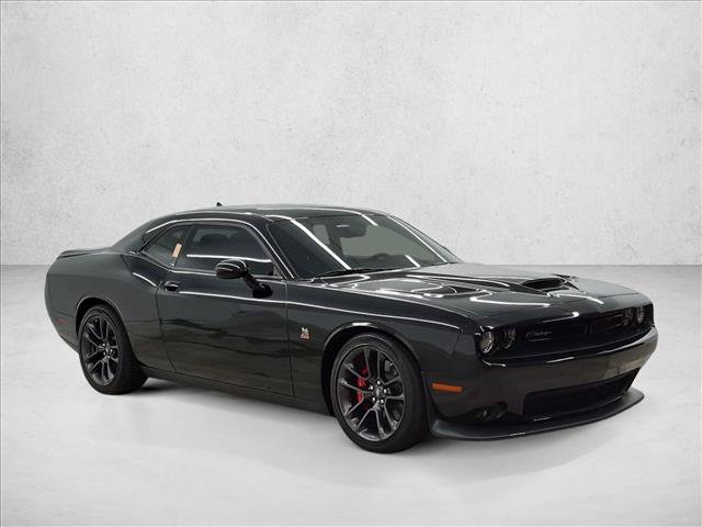 Used 2022 Dodge Challenger R/T Scat Pack RWD image 3
