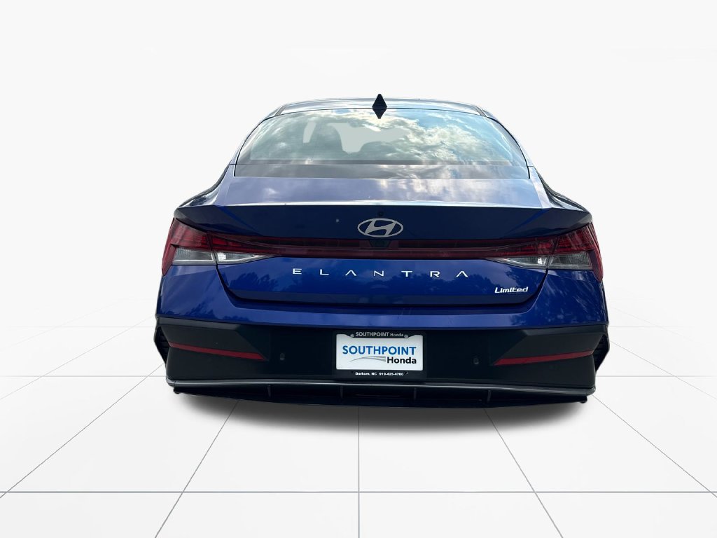 Used 2024 Hyundai Elantra Limited FWD image 7