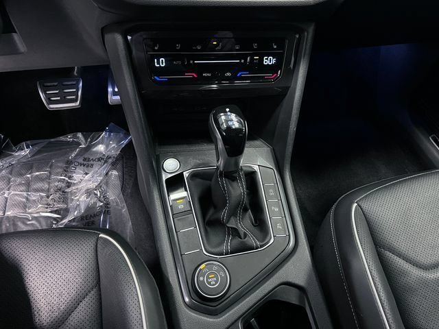 Certified 2022 Volkswagen Tiguan SEL R-Line AWD/4WD image 28