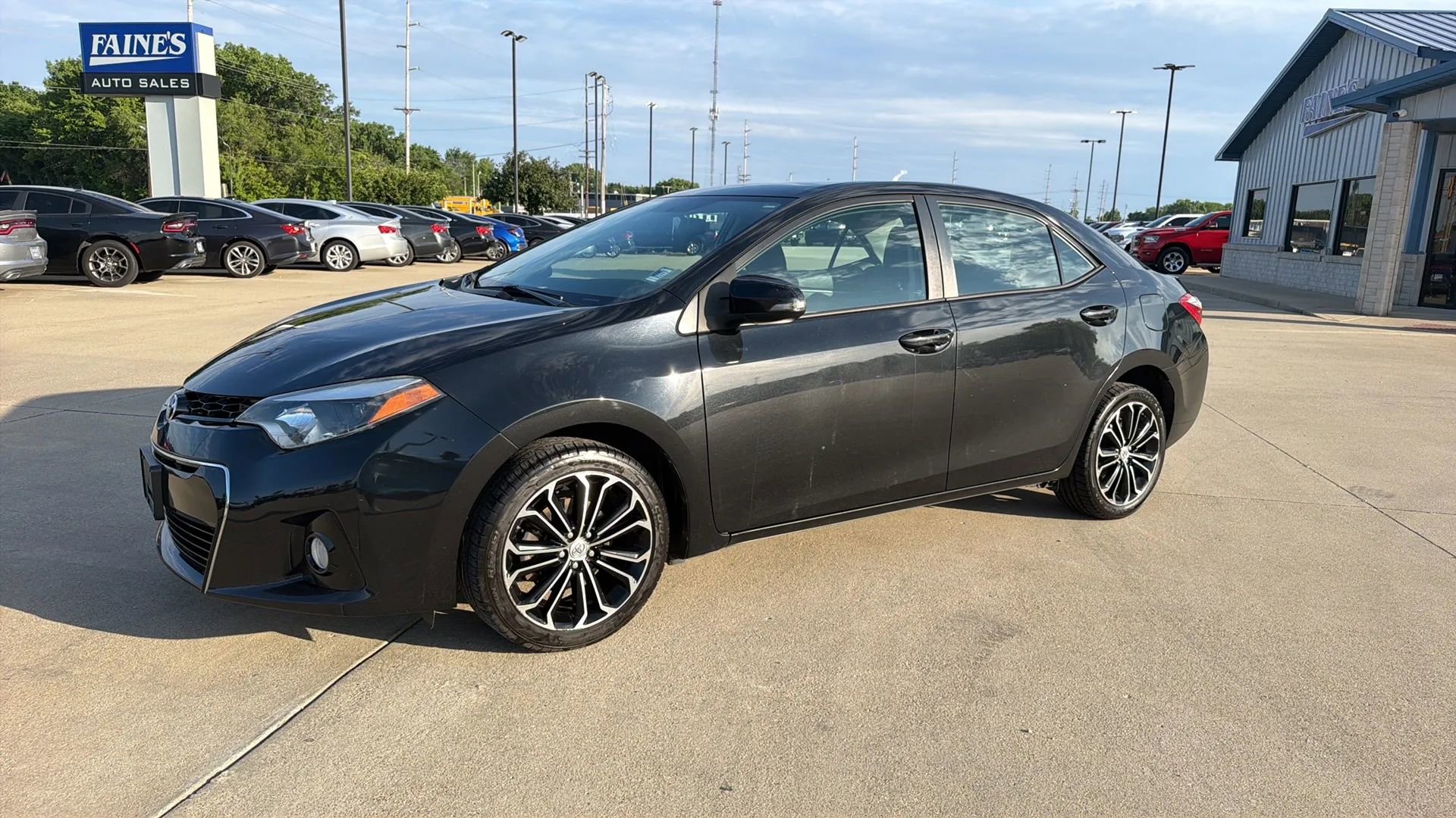 Used 2016 Toyota Corolla S FWD image 5