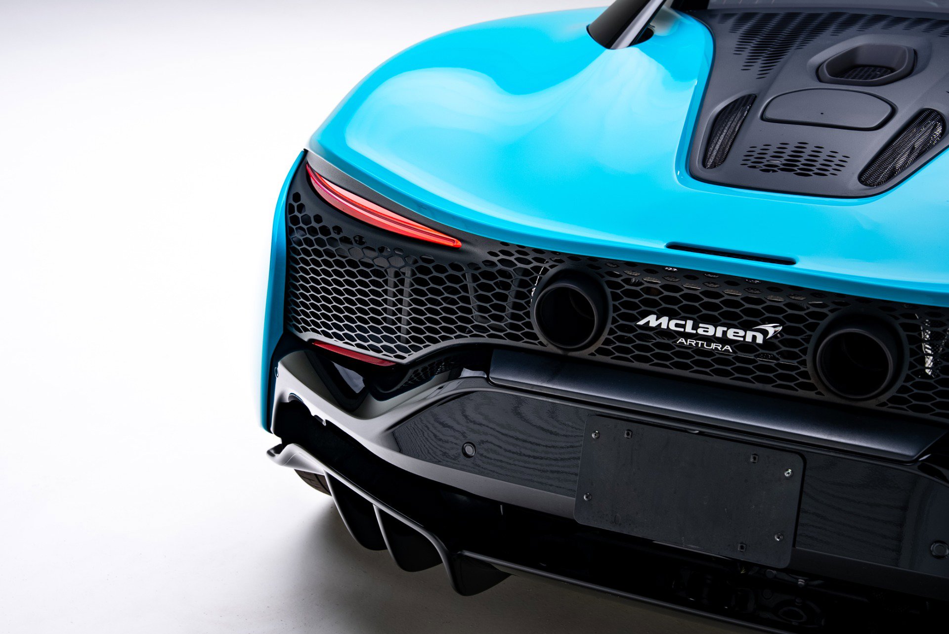 Used 2023 McLaren Artura image 24