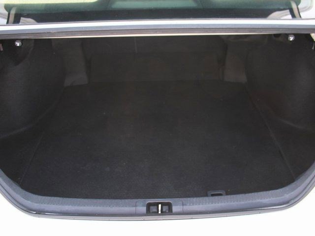 Used 2021 Toyota Camry LE image 14