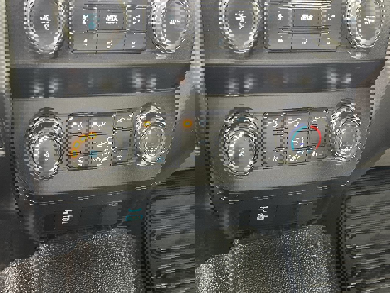 Certified 2020 Ford F250 XLT w/ XLT Value Package image 22