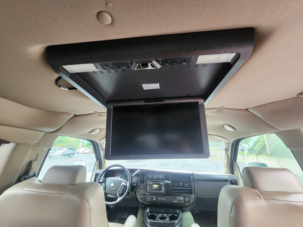 Used 2019 Chevrolet Express 2500 w/ Enhanced Convenience Package RWD image 51