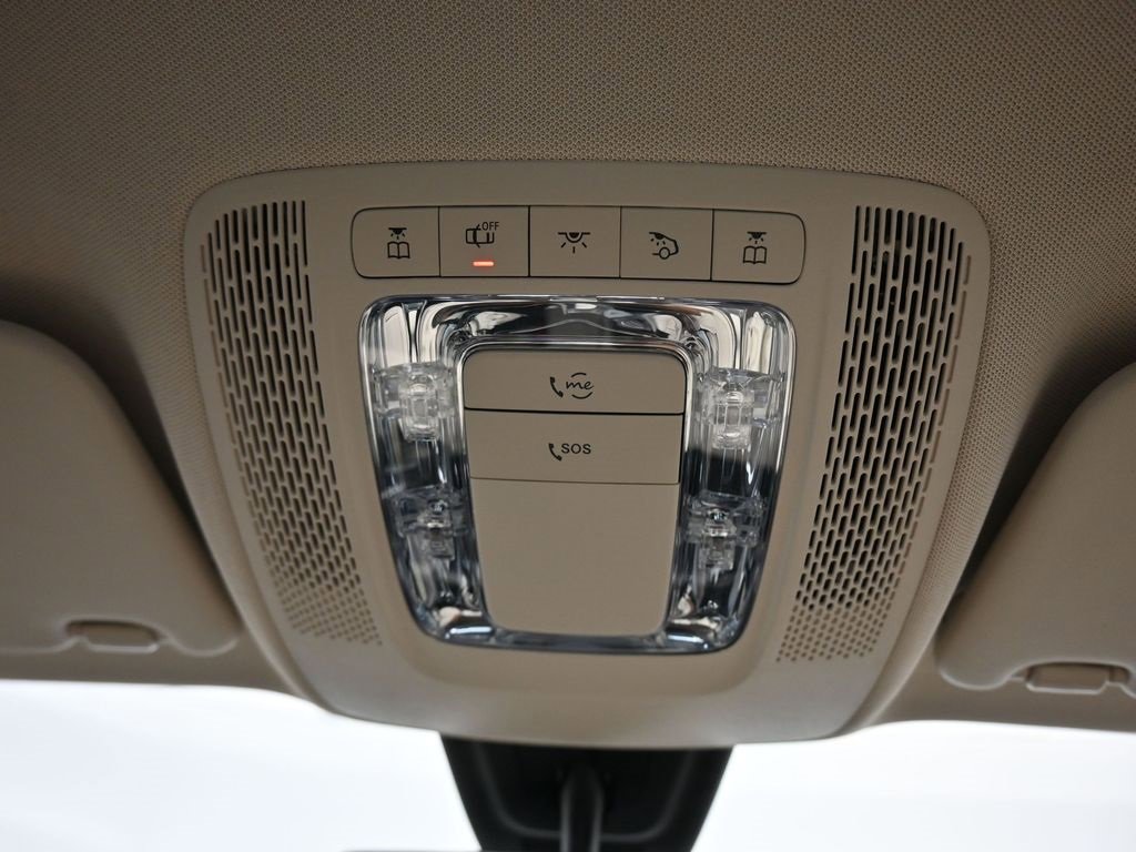 Used 2021 Mercedes-Benz GLA 250 4MATIC image 28