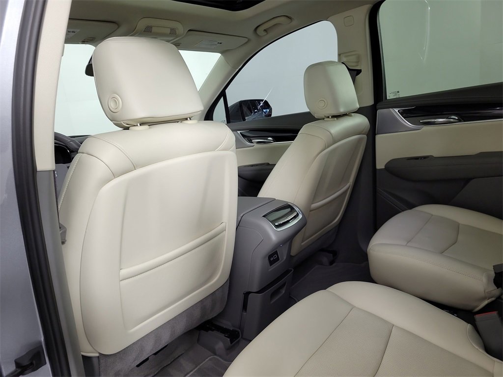 Certified 2025 Cadillac XT6 Premium Luxury image 13